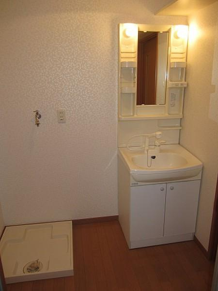 シーベルの洗面所|別部屋のお写真になります。