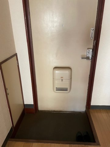 グリーンハイツの玄関