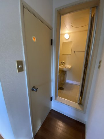 カナディアンハイツ・小山Ａの玄関