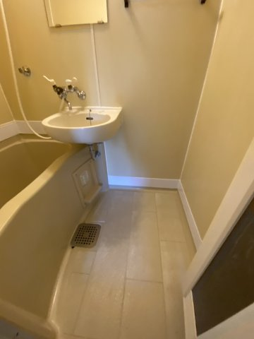 カナディアンハイツ・小山Ａの浴室