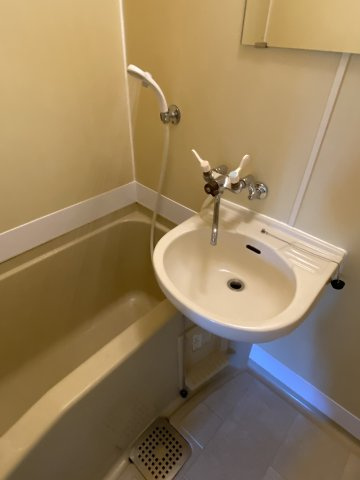 カナディアンハイツ・小山Ａの浴室