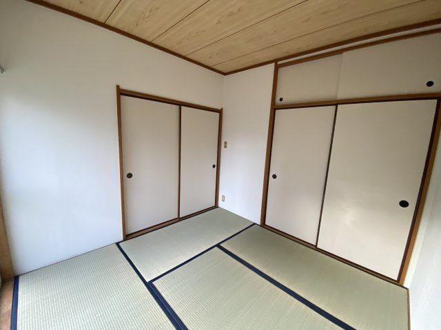 カナディアンハイツ・小山Ａの和室