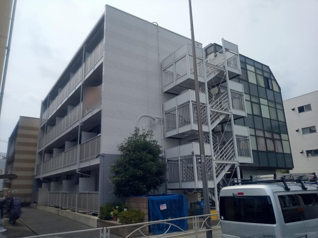 レオパレスリベール