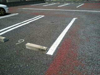 カンファ－　トゥリーの駐車場