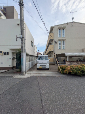【駐車場】 | ロイヤルローズ