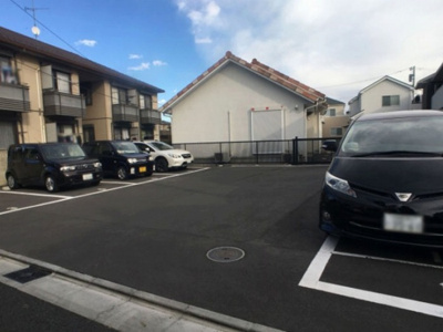 【駐車場】 | Villa Hermitage Court