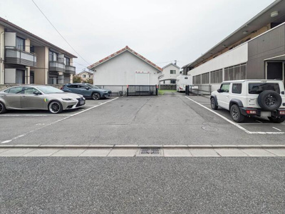 【駐車場】 | Villa Hermitage Court
