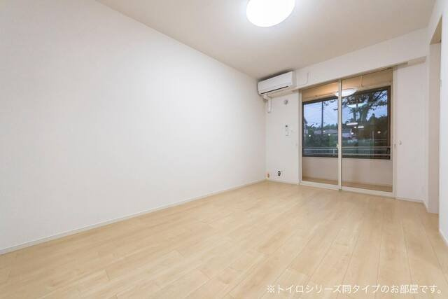 ゼクス　シュテルネ　　刈谷市近郊の賃貸はクラスホーム刈谷店の居間・リビング|ゆったり過ごせるリビングです