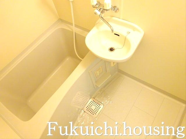 メープルハウスＭ明大前B棟の浴室