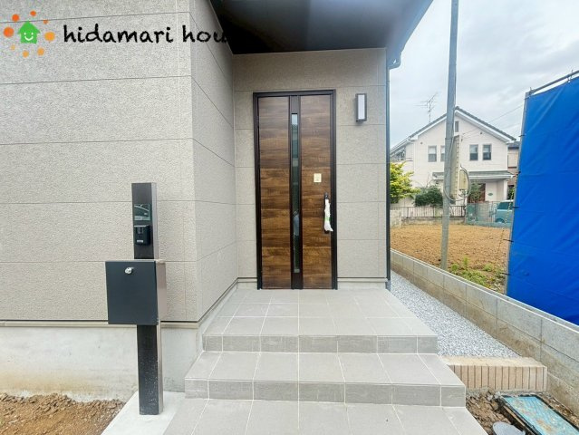 西区佐知川1270　新築戸建　ハートフルAの玄関