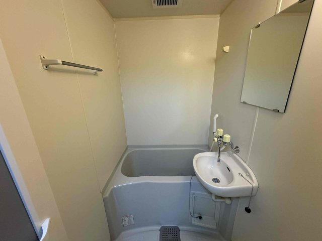 レオパレスグランＭ’ｓの浴室|※同タイプ部屋の写真となります