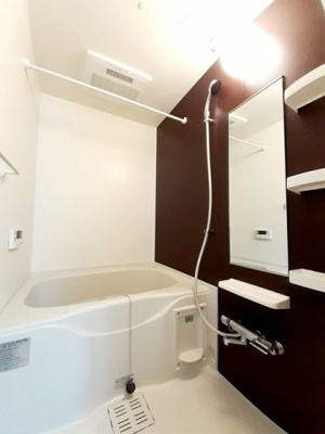 【浴室】 | アヴェニューⅡ | 日々の疲れを癒すお風呂付です