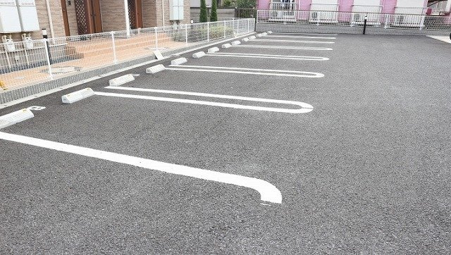 フィールドレジデンスⅡの駐車場