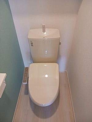 【トイレ】 | ティーフェス・フェルト