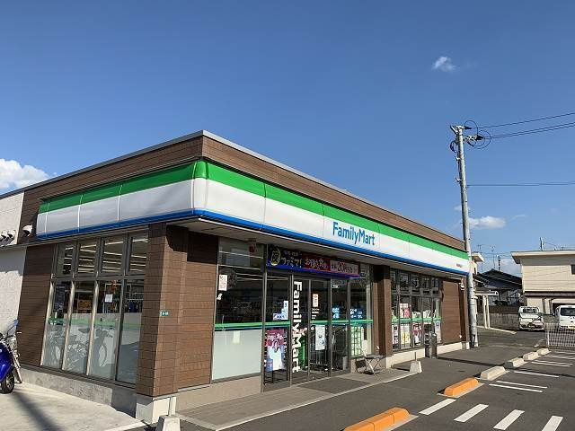 【周辺】 | プレリーメゾンＯＧ　Ⅲ | ファミリーマート宇部東梶返店まで950m