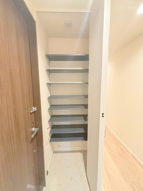 ソラリス新宿御苑の収納