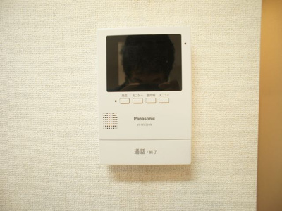 【セキュリティ】 | アロハガーデンＡ | 訪問者の確認ができるTVドアホン付きです♪