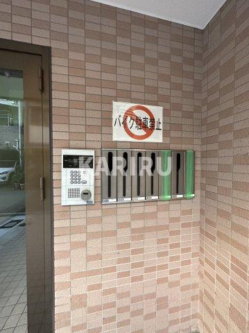 シャルマンハイツＫのエントランス