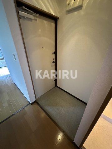 シャルマンハイツＫの玄関