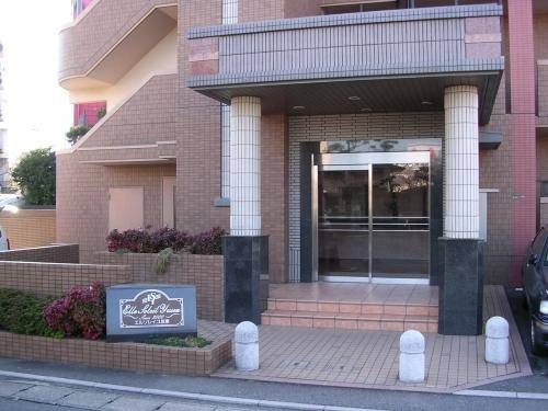 福岡市城南区友丘２丁目の賃貸マンションのエントランス|エントランス写真