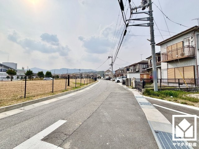 大津市雄琴５丁目　第26　2号棟の前面道路含む現地写真|3月29日　現地写真更新