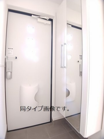 パルデメール　Ⅱの玄関