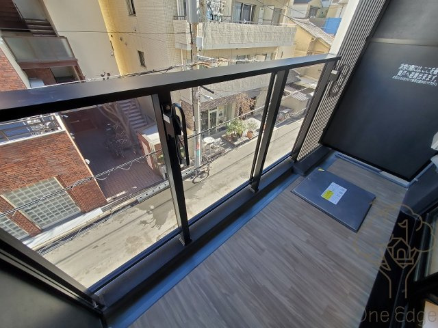 シーズンフラッツ梅田NORTHのバルコニー