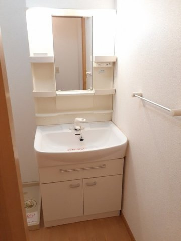 ルミエール参番館の洗面所
