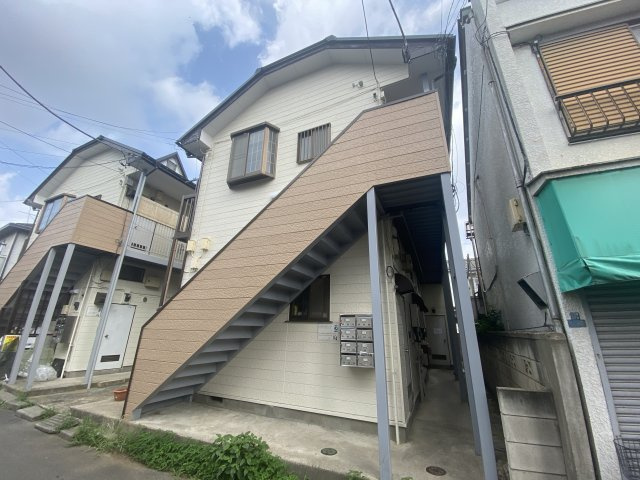 ハイツシバタ2号棟の外観
