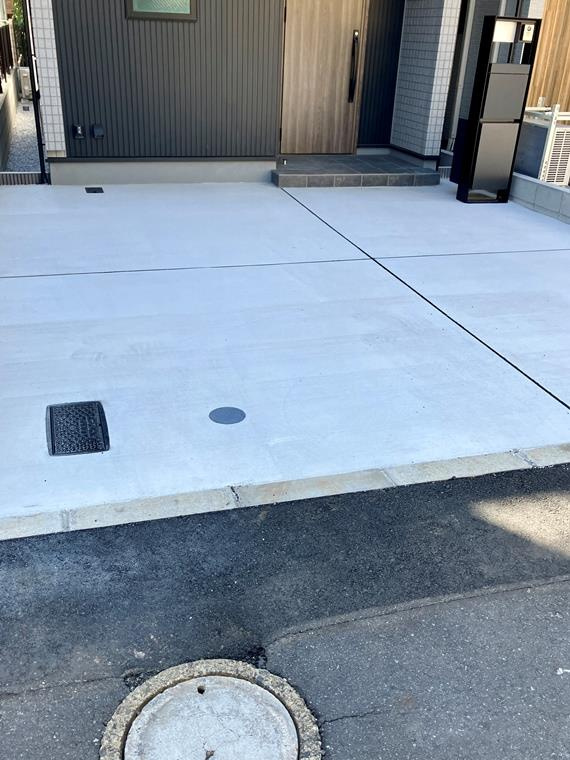 小山戸建の駐車場