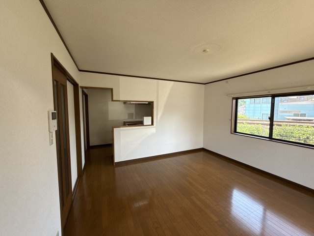 青山戸建の居間・リビング