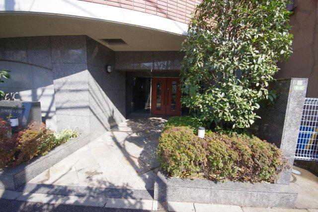 【エントランス】