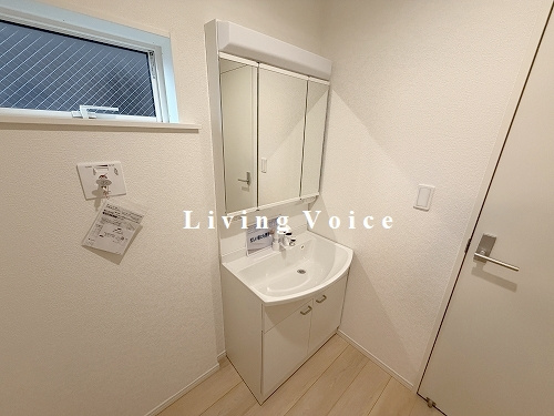 【仲介手数料０円】海老名市社家第16　新築一戸建て　全10棟の独立洗面台