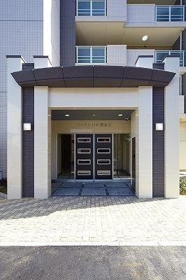 福岡市博多区東光寺町１丁目の賃貸マンションのエントランス|エントランス写真