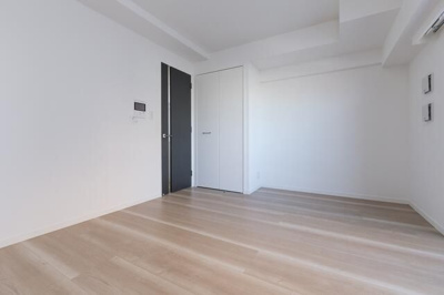 【洋室】 | エストゥルース東向島