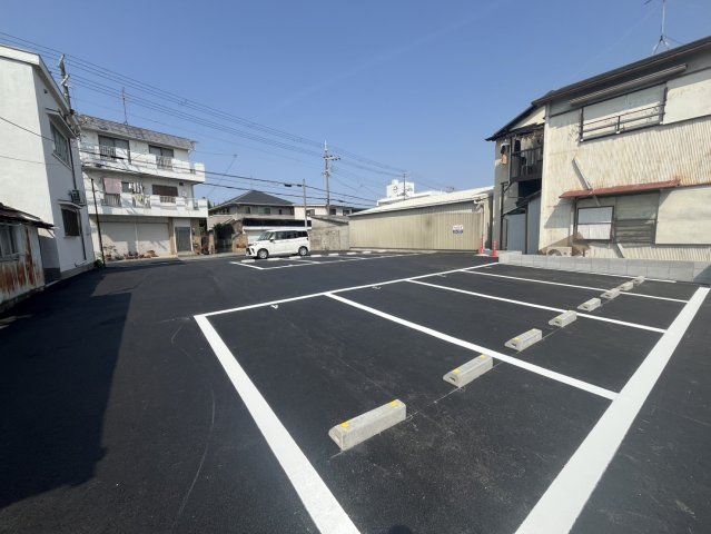 尼崎市久々知３丁目の駐車場