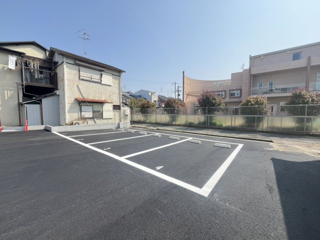 尼崎市久々知３丁目の駐車場