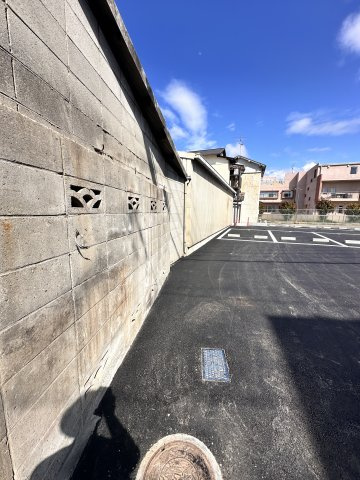 尼崎市久々知３丁目の駐車場