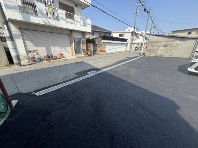 尼崎市久々知３丁目の駐車場