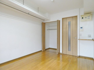 【寝室】 | インテンション | 同物件別号室参考写真