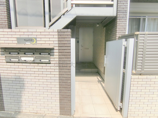 Regolithレゴリスのエントランス|エントランス
