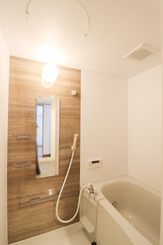 【Re Dream】深草西浦住宅の完成予想図|【リフォーム施工例】浴室、トイレ、洗面化粧台をリフォーム！清潔感のある水回りで、気持ちよく新生活をスタートできます♪