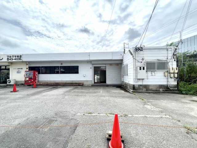 マルマサ店舗の外観