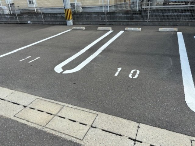 ガナールの駐車場