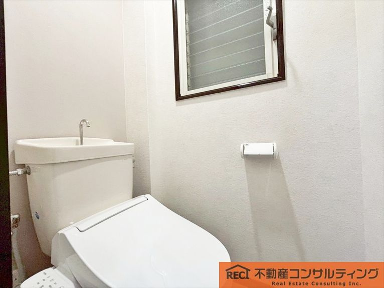 神戸市東灘区田中町4丁目　中古戸建のトイレ