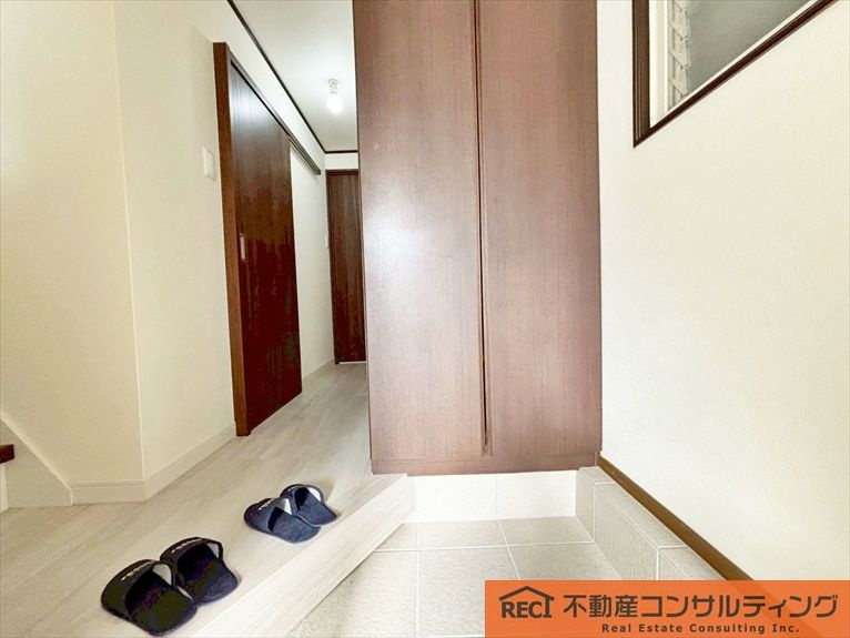 神戸市東灘区田中町4丁目　中古戸建の玄関