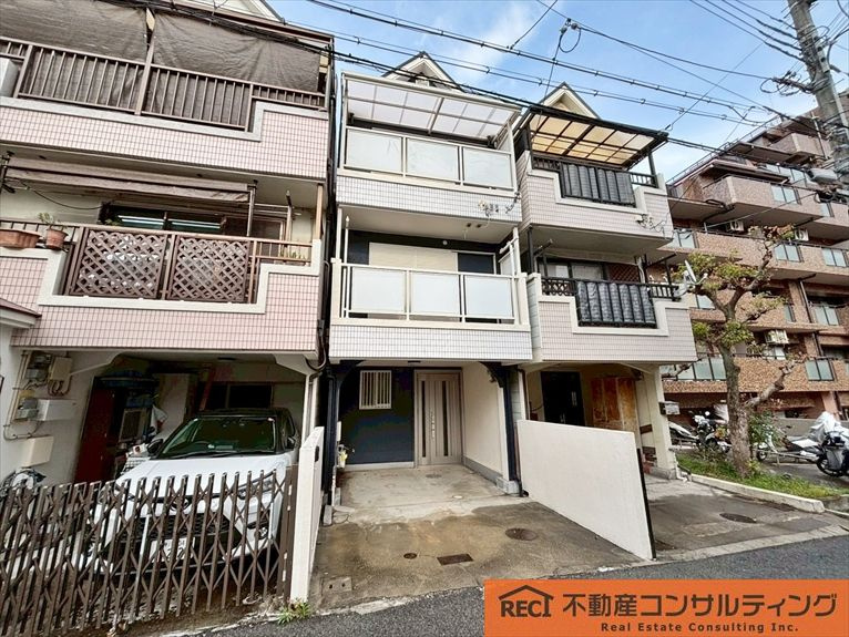 神戸市東灘区田中町4丁目　中古戸建の前面道路含む現地写真