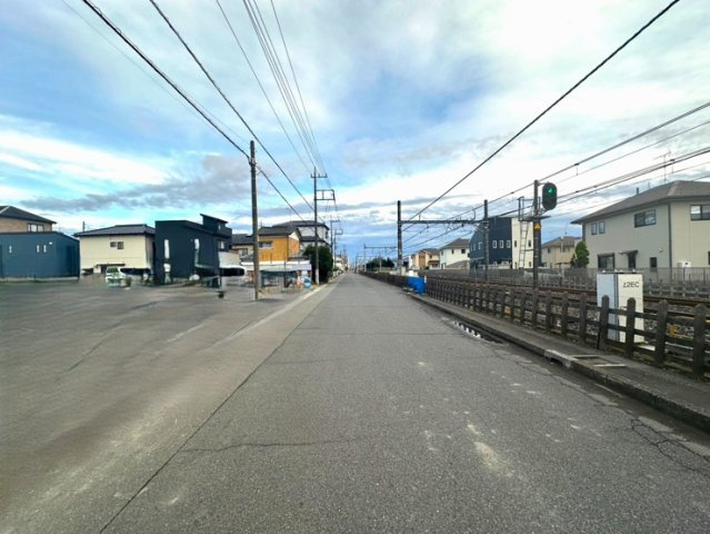 【前面道路含む現地写真】 | 北本市深井1丁目　新築戸建　全7棟　3号棟
