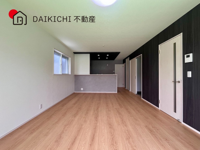 【居間・リビング】 | 北本市深井1丁目　新築戸建　全7棟　3号棟