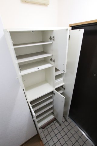 【収納】 | リバーサイドマンション | シューズボックス